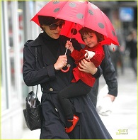 С мамой под зонтом