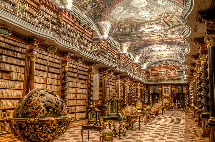А Вы знаете, когда появились первые библиотеки?
